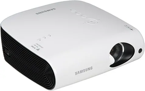Замена поляризатора на проекторе Samsung в Москве